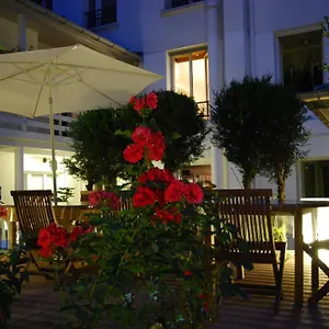 3* Hotel Alhambra