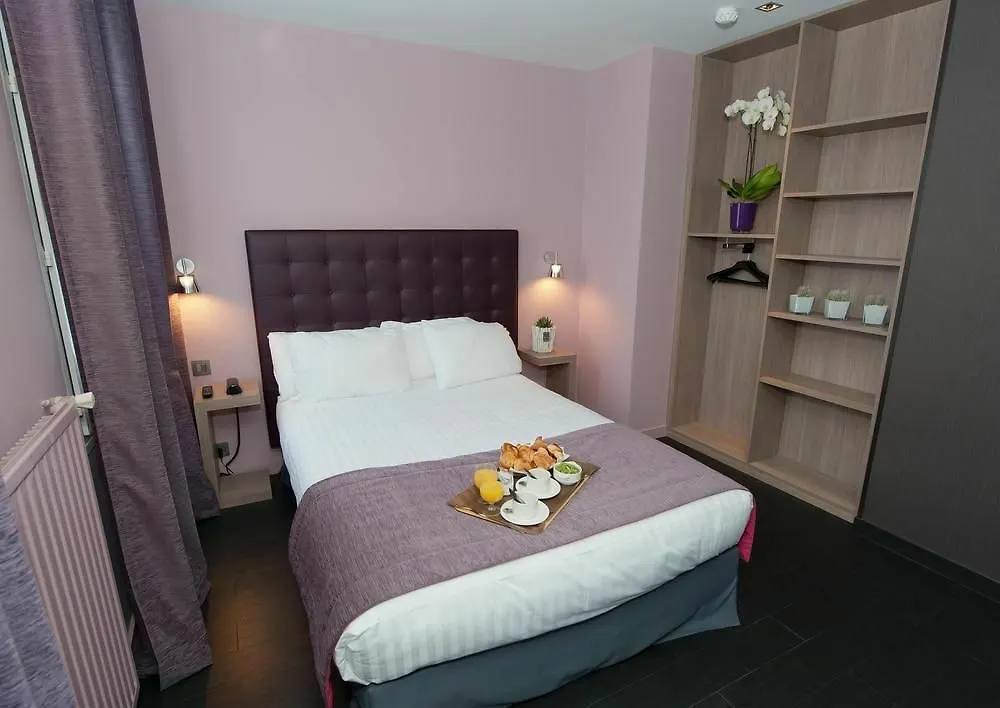Hôtel Saint-Charles Paris 3*,