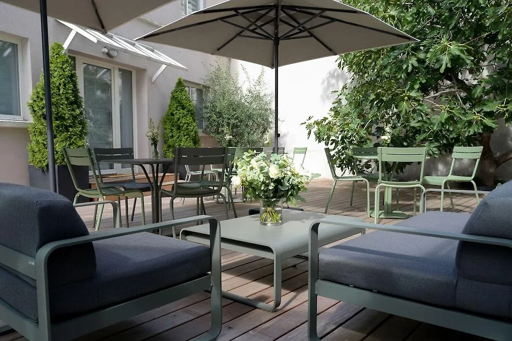 Hotel Saint-Charles Paris