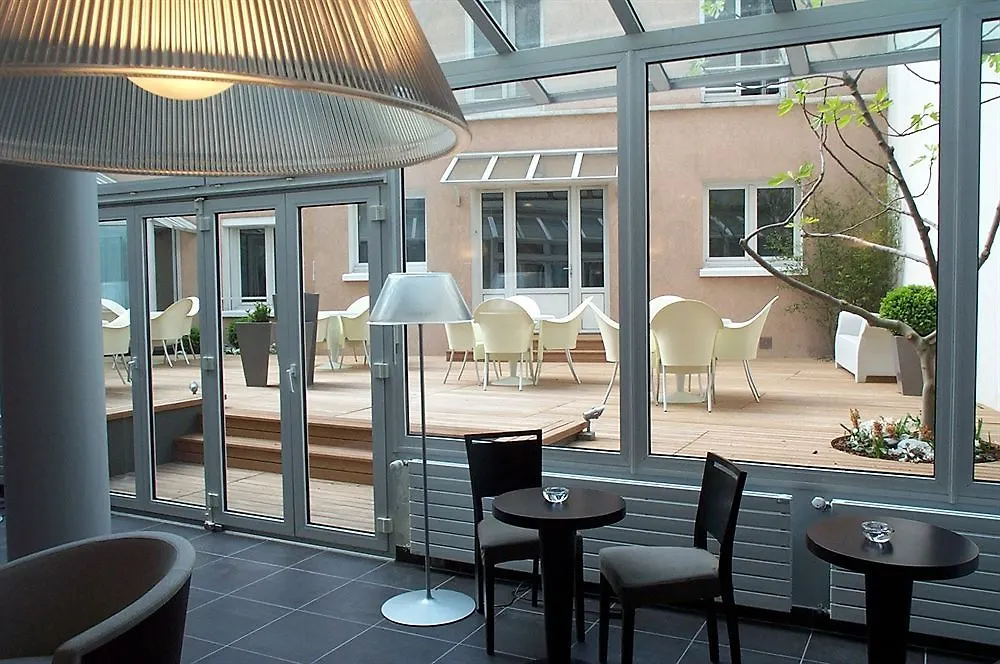 Hotel Saint-Charles Paris